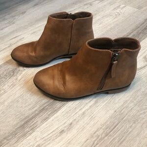 🔴 3/$25 🔴 EUC Cat & Jack Brown Girls Boots
